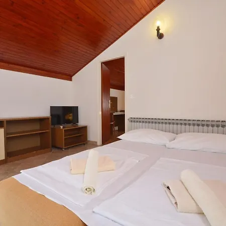 Apartment And Rooms Mrkovic Vodice Exterior photo