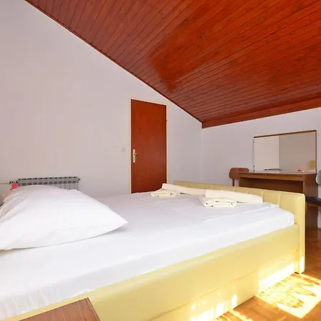 Apartment And Rooms Mrkovic Vodice Exterior photo