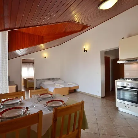 Apartment And Rooms Mrkovic Vodice Exterior photo