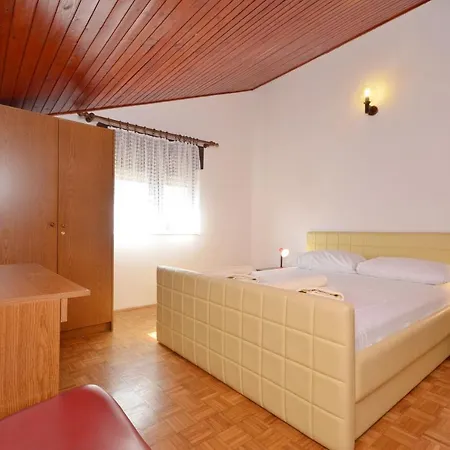 Apartment And Rooms Mrkovic Vodice Exterior photo
