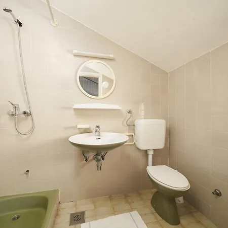 Apartment And Rooms Mrkovic Vodice Exterior photo