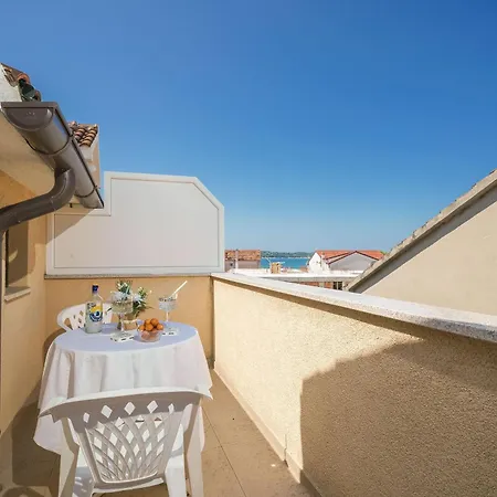 Apartment And Rooms Mrkovic Vodice Exterior photo