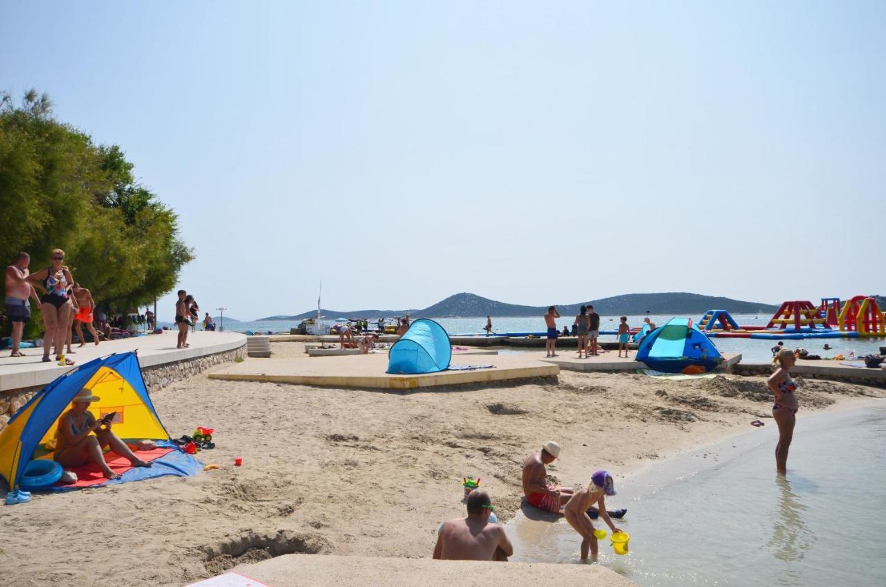 And Mrkovic * Vodice