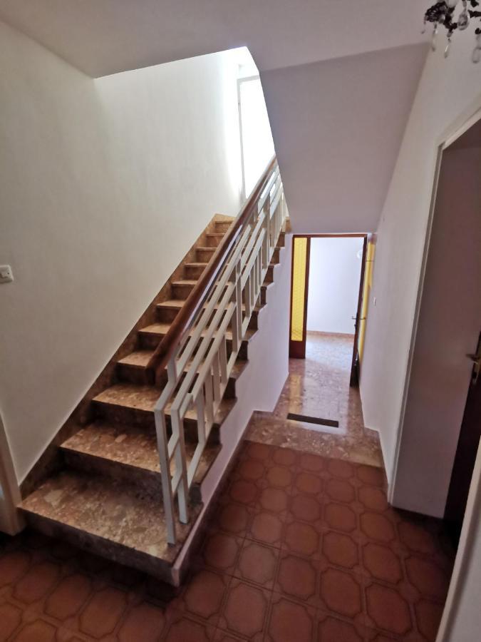 Apartment And Mrkovic *