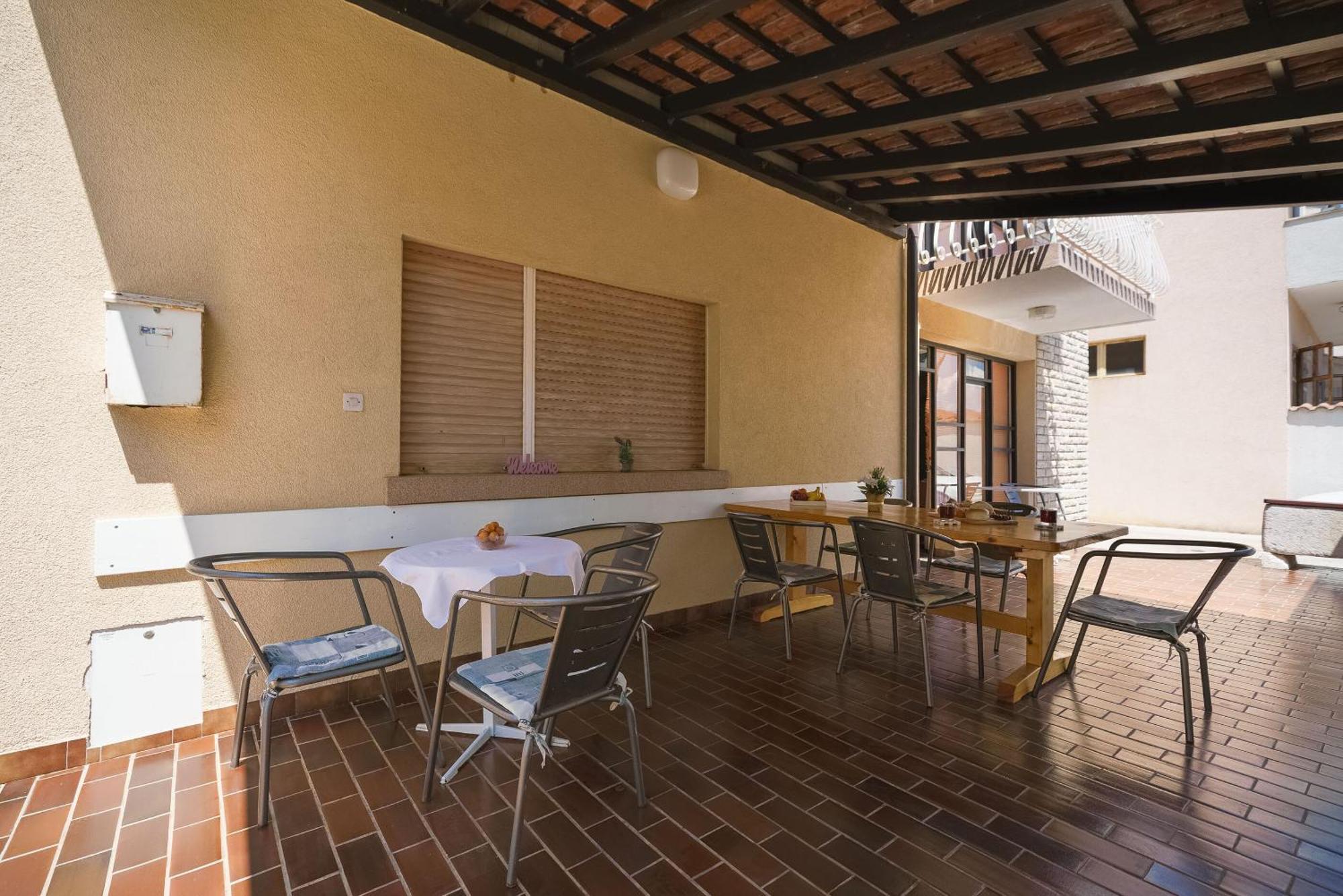 Apartment And Mrkovic Vodice