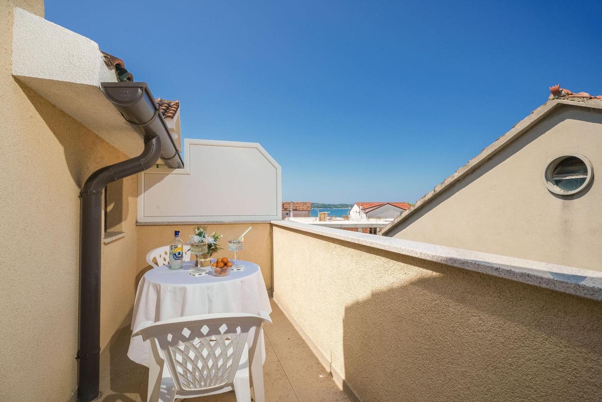 And Mrkovic Apartment *